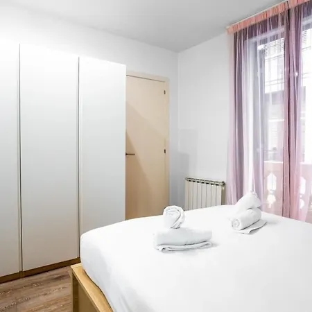 Apartment Paseo De Gracia Modern And Cozy 3bd - 2bth *