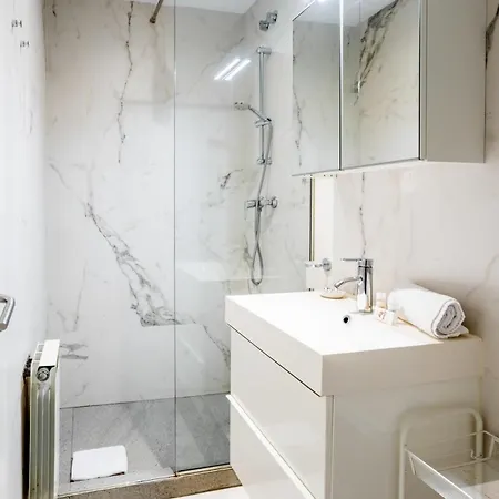 Paseo De Gracia Modern And Cozy 3bd - 2bth * Barcelona